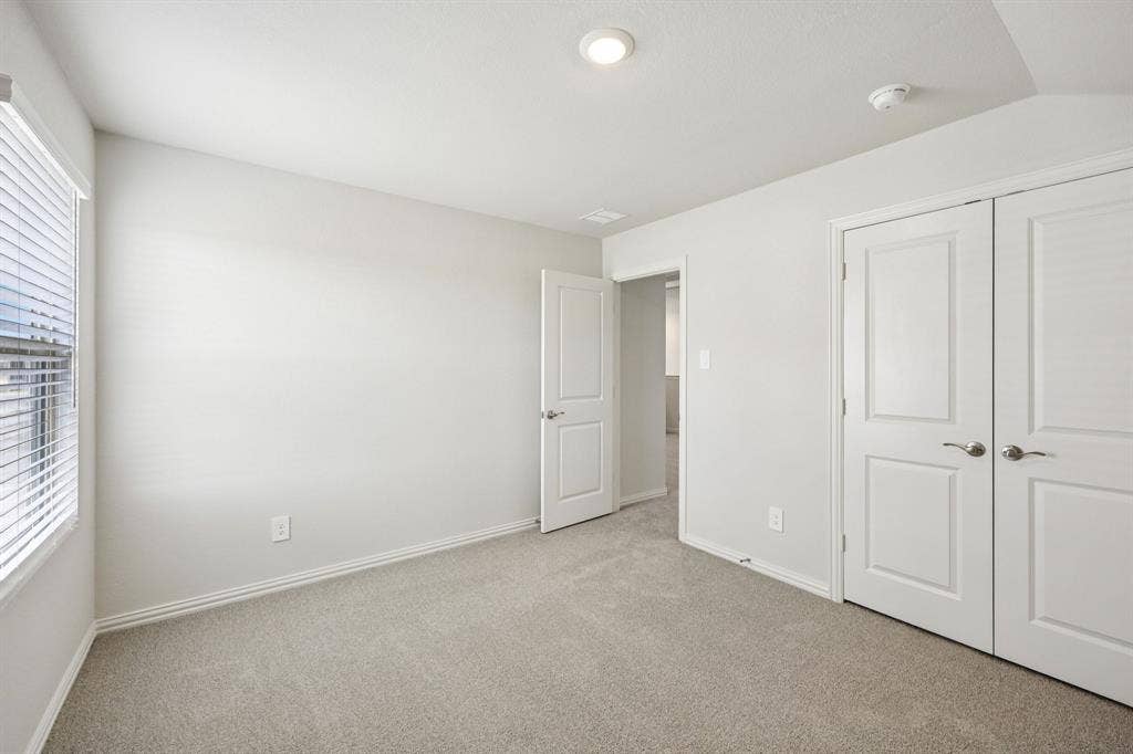3066 O Pines Drive, Farmersville, TX 75442 Photo is not of the actual home, but is an inspirational photo of builder’s model home and may depict options, furnishings, and/or decorator features that are not included.