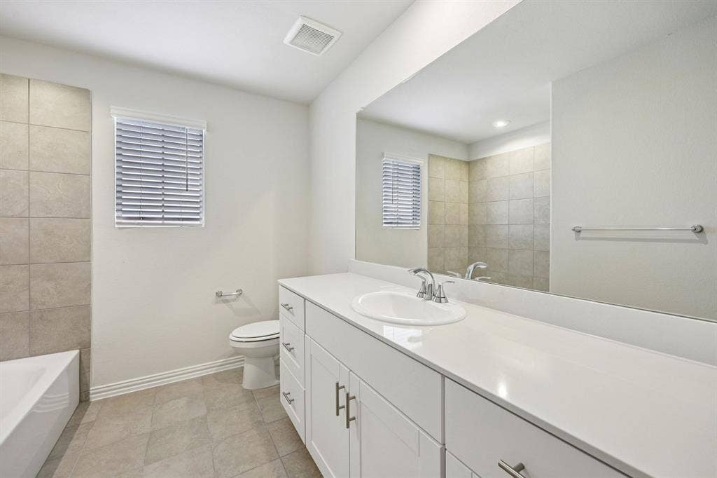 3066 O Pines Drive, Farmersville, TX 75442 Photo is not of the actual home, but is an inspirational photo of builder’s model home and may depict options, furnishings, and/or decorator features that are not included.