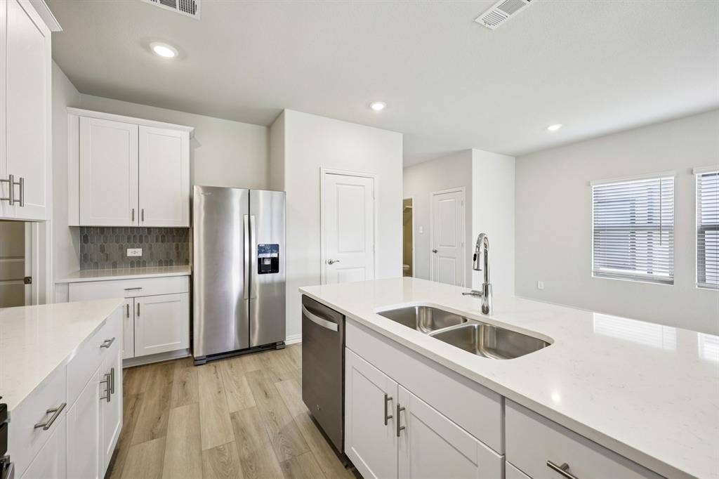 3066 O Pines Drive, Farmersville, TX 75442 Photo is not of the actual home, but is an inspirational photo of builder’s model home and may depict options, furnishings, and/or decorator features that are not included.