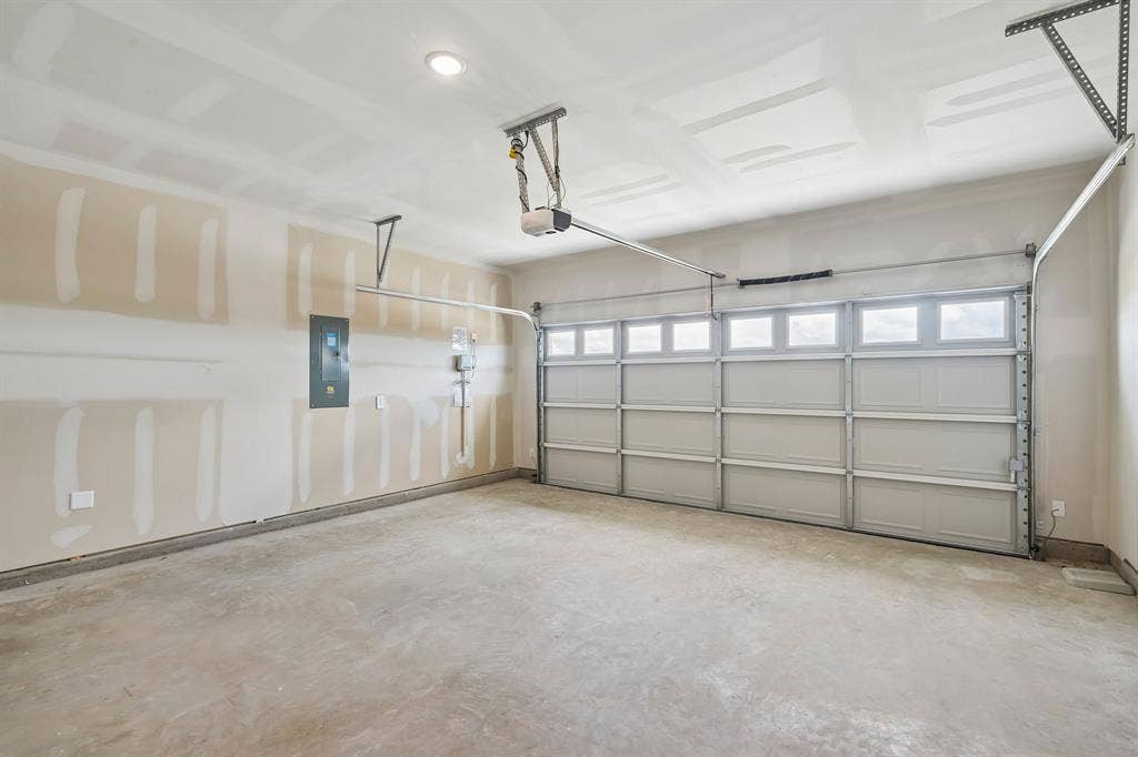 3058 O Pines Drive, Farmersville, TX 75442 Photo is not of the actual home, but is an inspirational photo of builder’s model home and may depict options, furnishings, and/or decorator features that are not included.