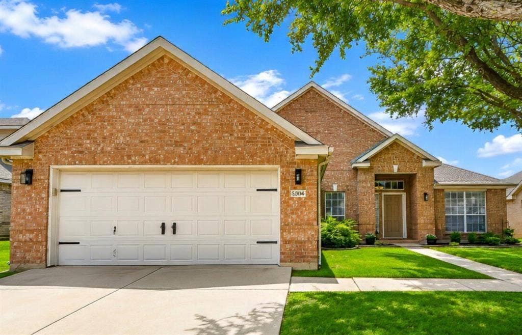 5304 Fox Run Drive, Watauga, TX 76137 Welcome to 5304 Fox Run Drive, where comfort, style, and convenience come together in this beautifully maintained, move-in ready home.