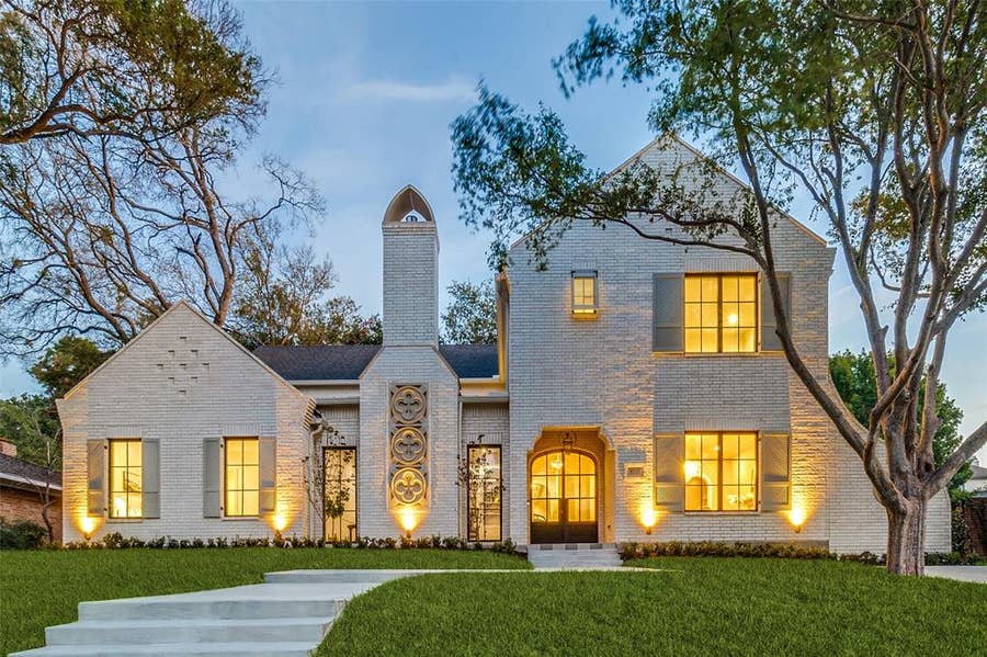Property photo for 6910 Wabash Circle, Dallas, TX