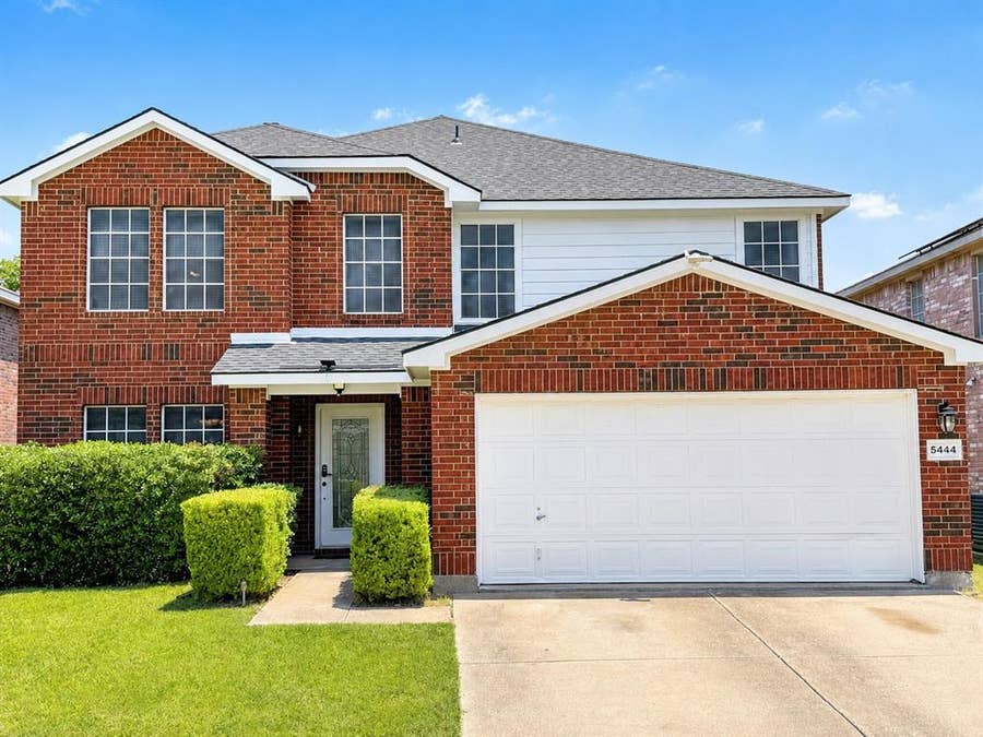 Property photo for 5444 Presidio Drive, Grand Prairie, TX