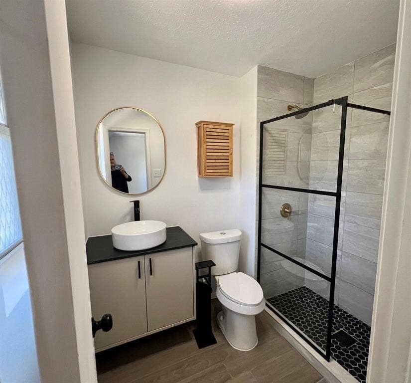 7412 Walling Lane, Dallas, TX 75231 7412 Walling Lane, Dallas, TX 75231