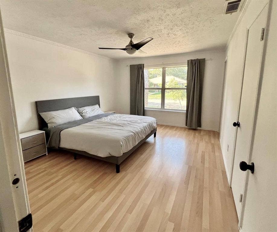 7412 Walling Lane, Dallas, TX 75231 7412 Walling Lane, Dallas, TX 75231