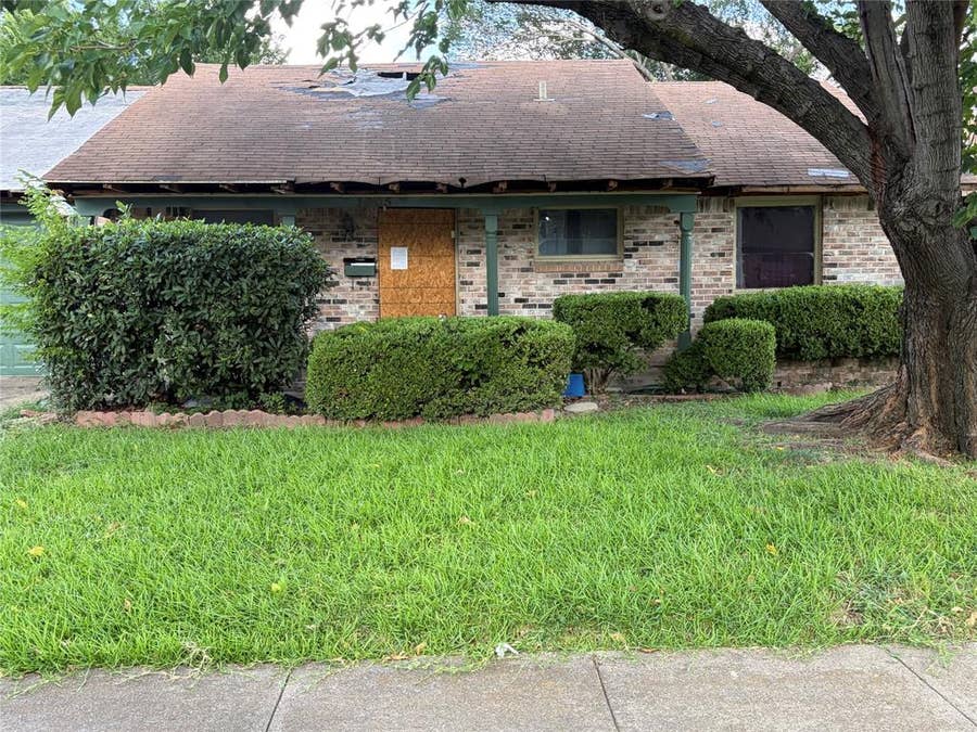 Property photo for 1605 Acosta Street, Grand Prairie, TX
