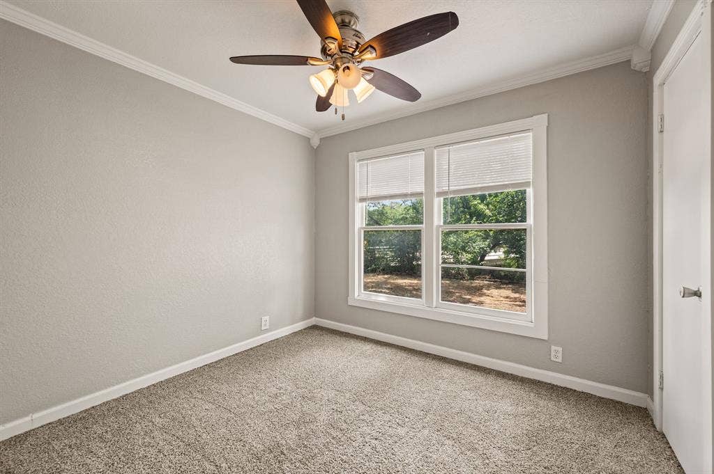 3501 Eastridge Drive, Haltom City, TX 76117 Middle bedroom #2