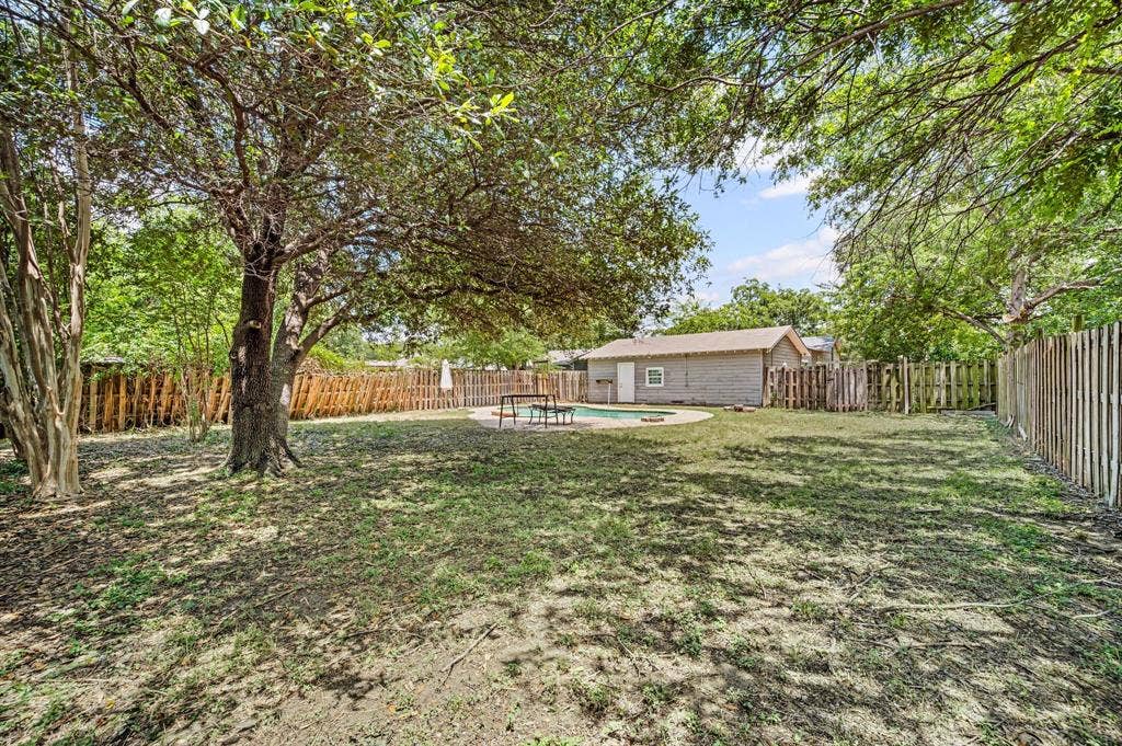 3501 Eastridge Drive, Haltom City, TX 76117 3501 Eastridge Drive, Haltom City, TX 76117