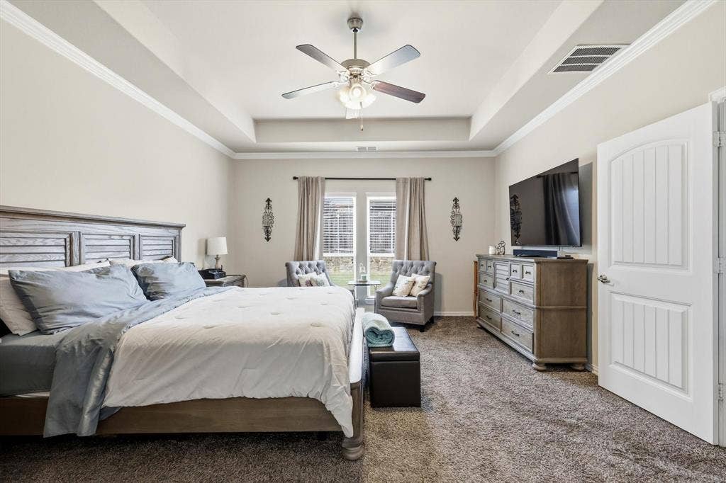 3033 Charing Cross Road, Midlothian, TX 76065