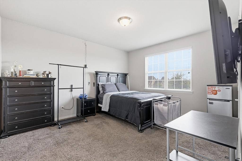 3033 Charing Cross Road, Midlothian, TX 76065