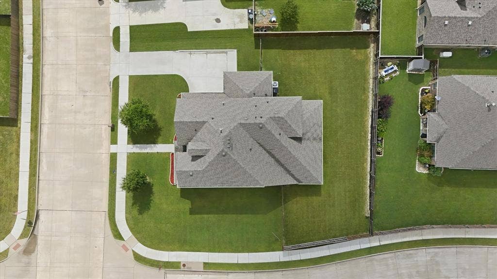 3033 Charing Cross Road, Midlothian, TX 76065