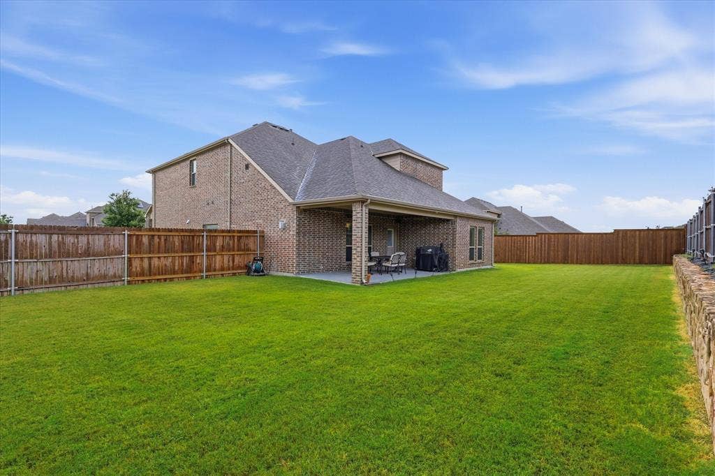 3033 Charing Cross Road, Midlothian, TX 76065