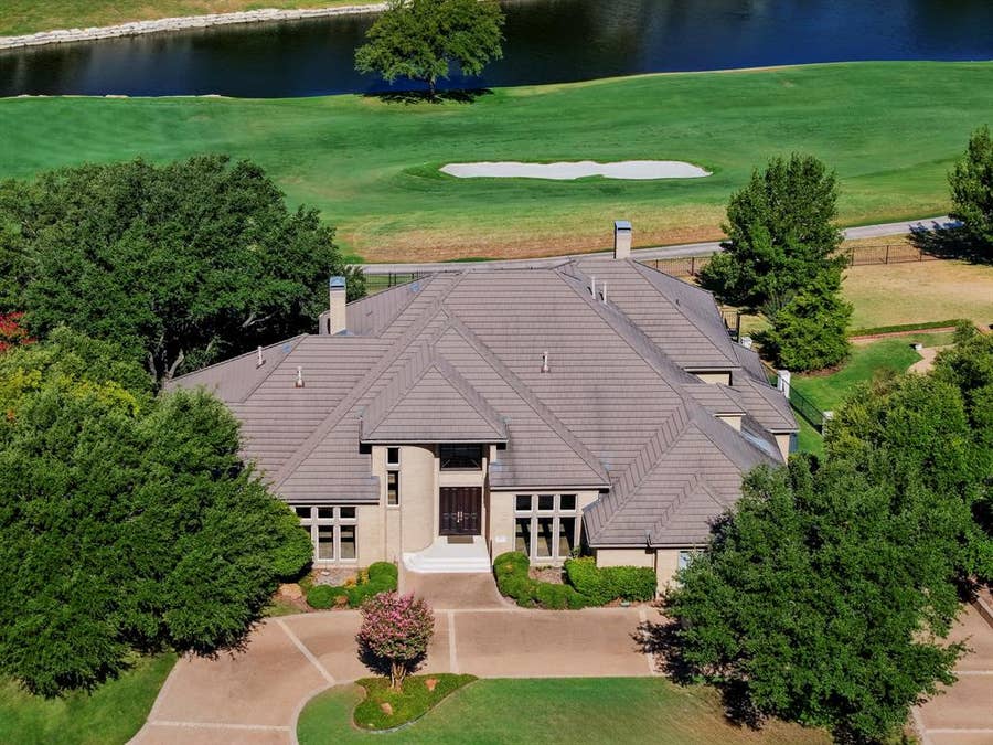 Property photo for 5916 Forest Highlands Drive, Fort Worth, TX