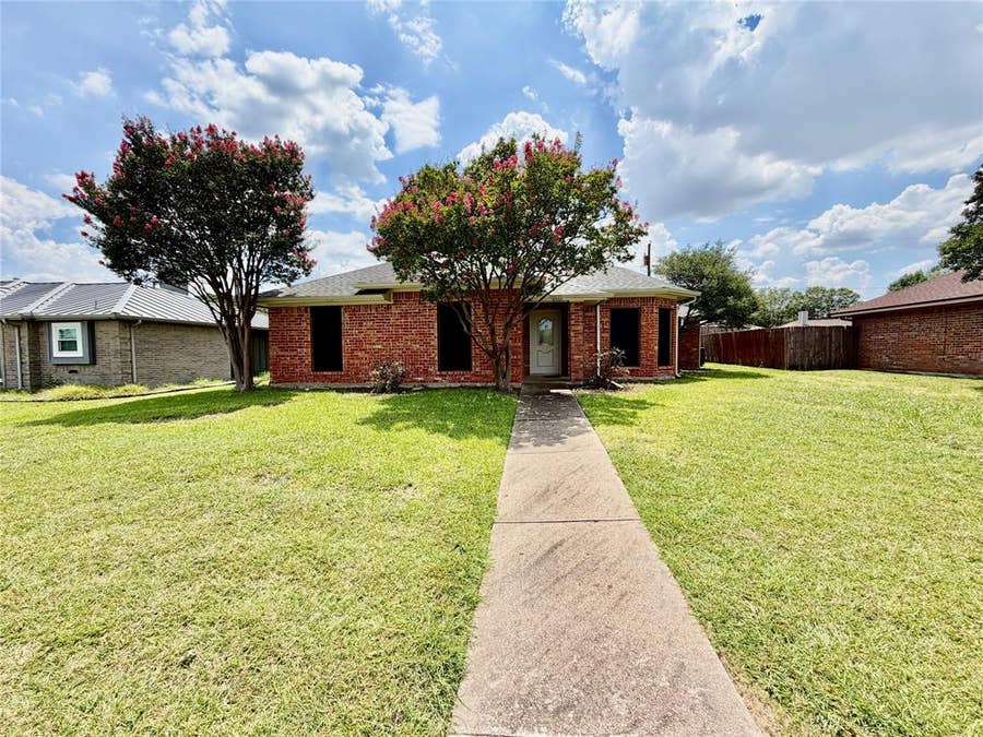 Property photo for 3205 Bryan Street, Sachse, TX