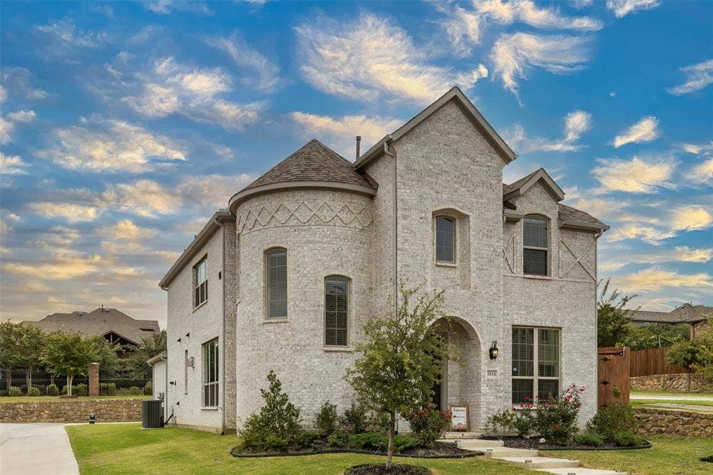 3614 Adriana Avenue, Irving, TX 75038 3614 Adriana Avenue, Irving, TX 75038