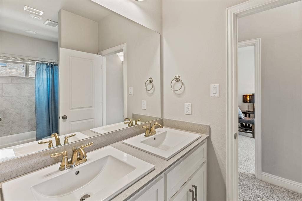 3614 Adriana Avenue, Irving, TX 75038 3614 Adriana Avenue, Irving, TX 75038