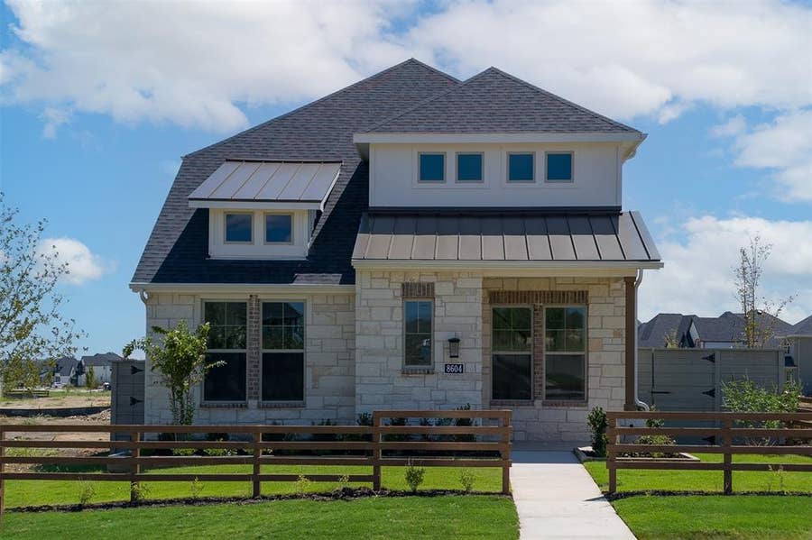 Property photo for 8604 Treeline Parkway, Justin, TX