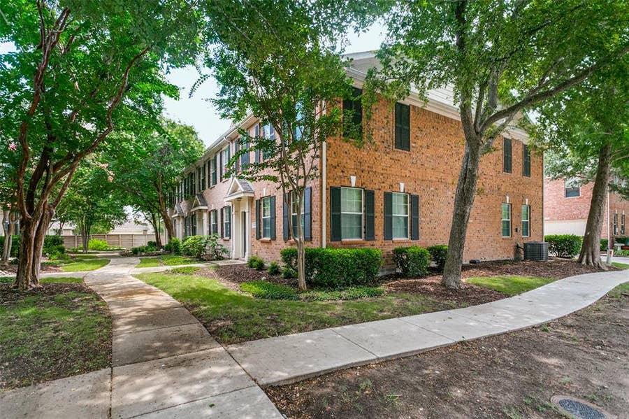 Property photo for 3033 Stone Forest Circle, McKinney, TX