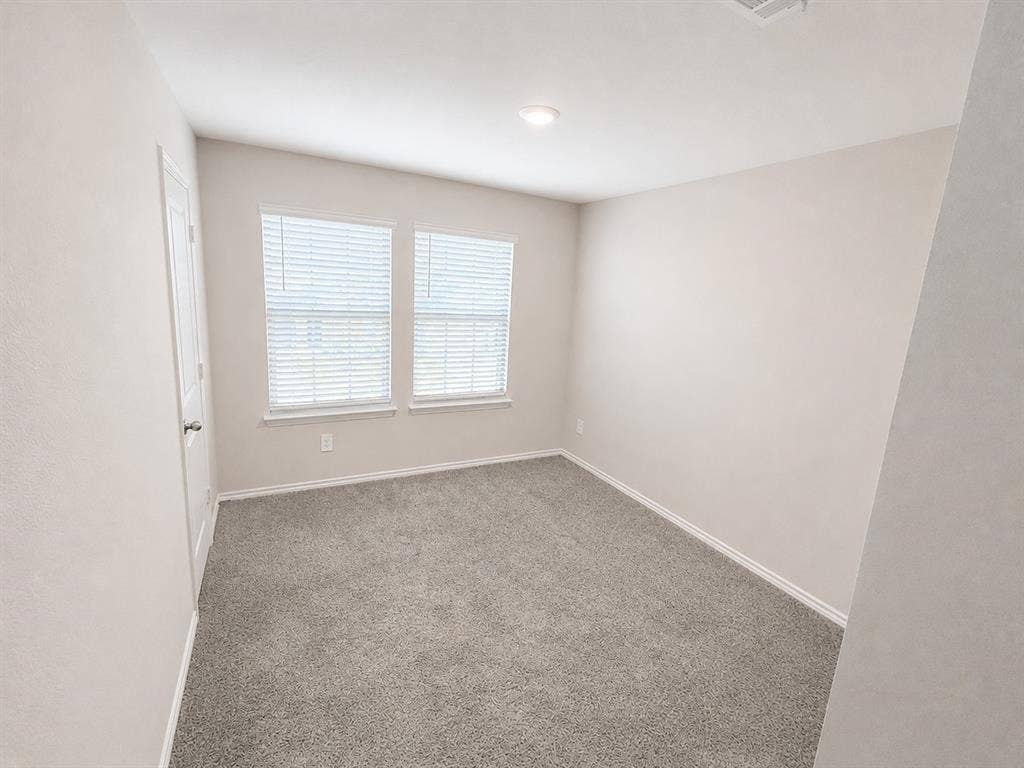 881 Newport Drive, Ferris, TX 75125 881 Newport Drive, Ferris, TX 75125
