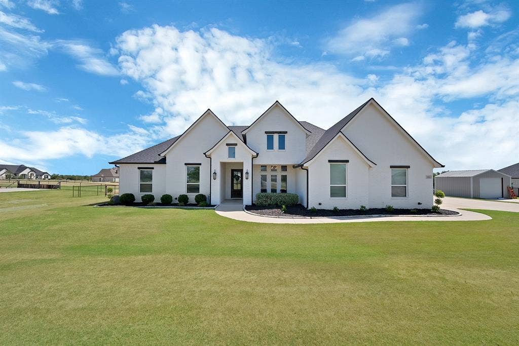 244 Harvard Lane, Springtown, TX 76082 244 Harvard Lane, Springtown, TX 76082