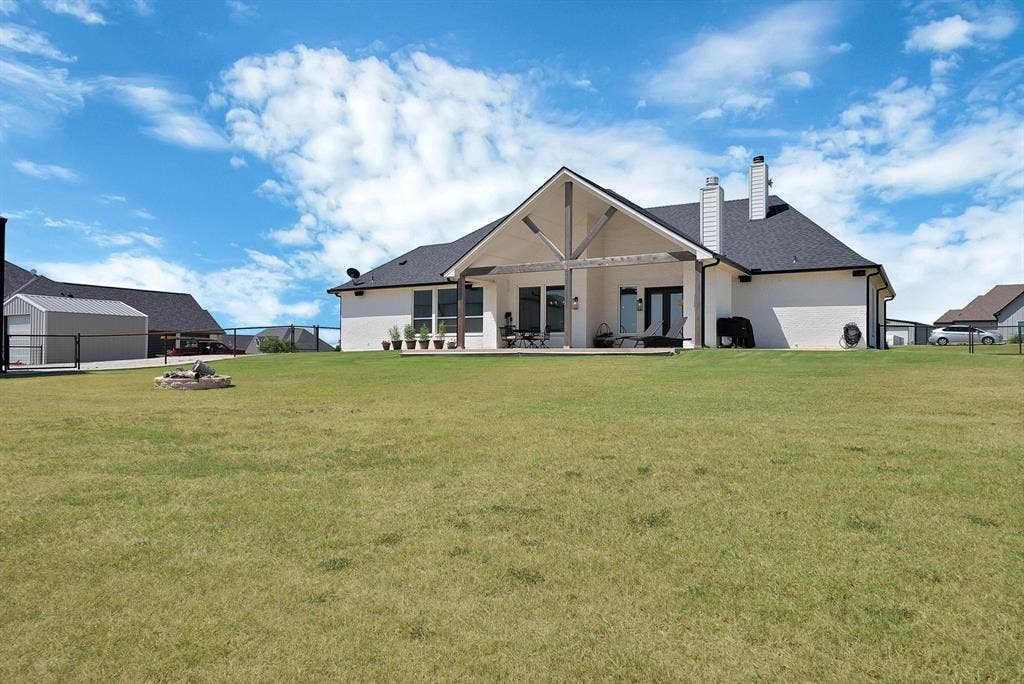 244 Harvard Lane, Springtown, TX 76082 244 Harvard Lane, Springtown, TX 76082