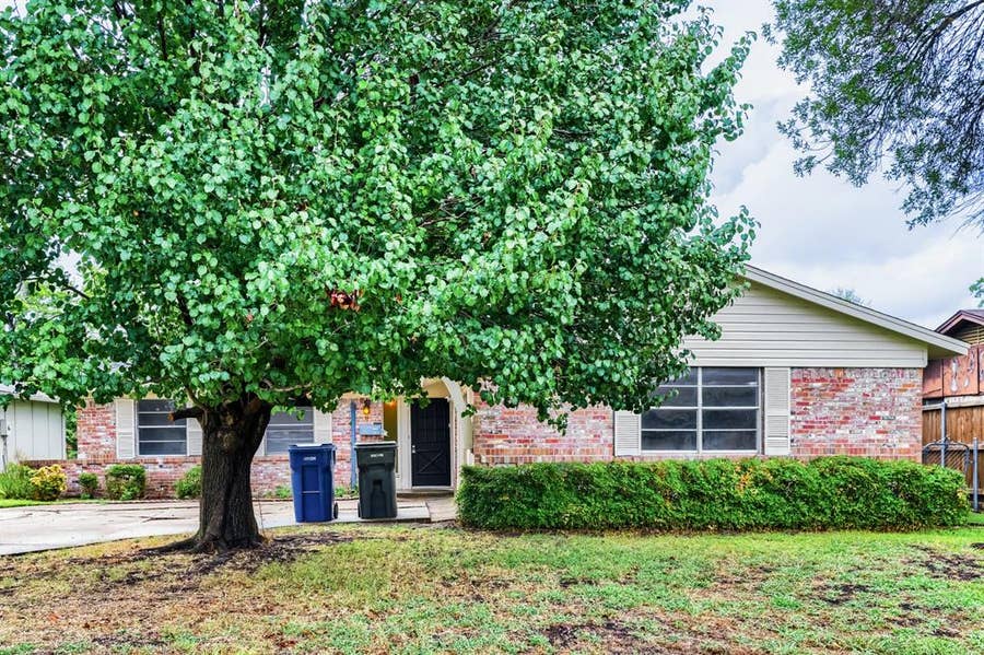 Property photo for 1106 Intervale Drive, Garland, TX
