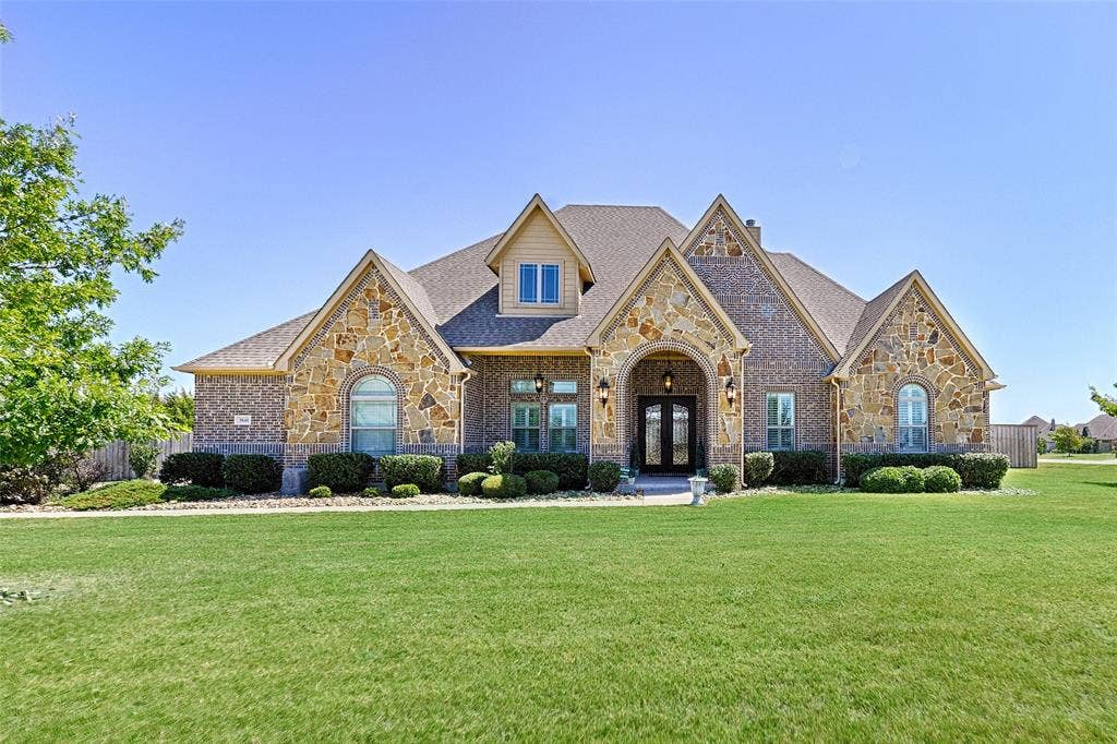 Gorgeous curb appeal on corner lot