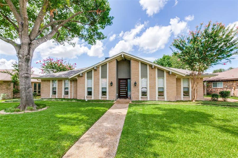 Property photo for 902 Windsong Trail, Richardson, TX