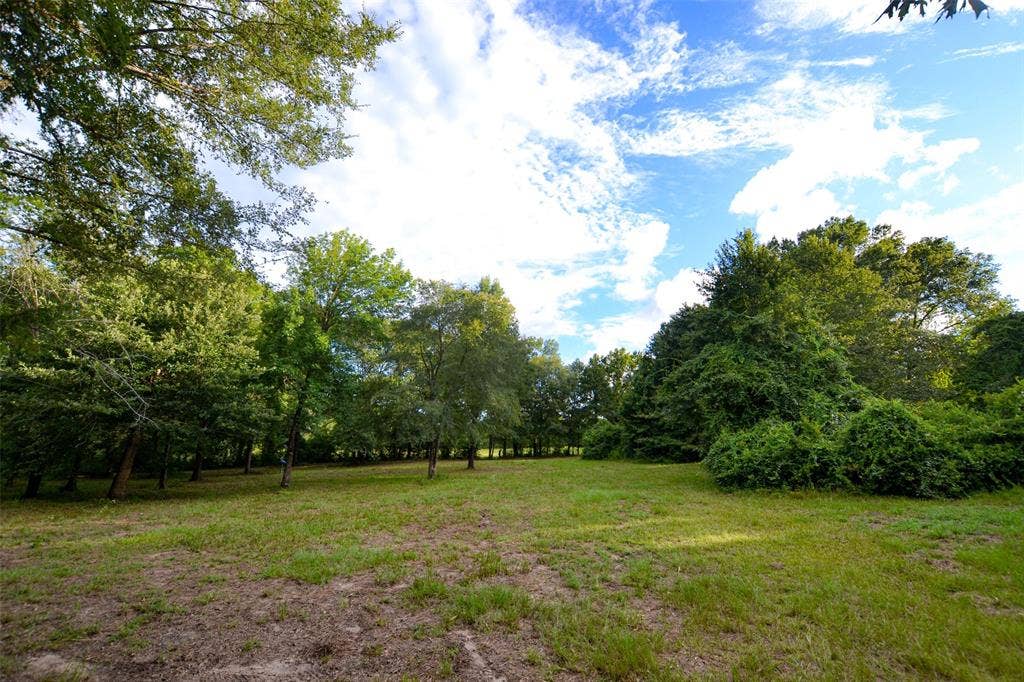 8690 County Road 1119, Athens, TX 75751 8690 County Road 1119, Athens, TX 75751