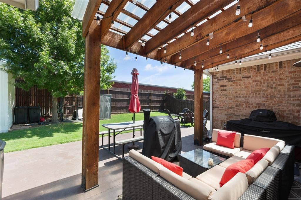 2930 Cheshire Way, Grand Prairie, TX 75052 2930 Cheshire Way, Grand Prairie, TX 75052