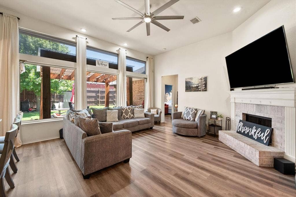 2930 Cheshire Way, Grand Prairie, TX 75052 2930 Cheshire Way, Grand Prairie, TX 75052
