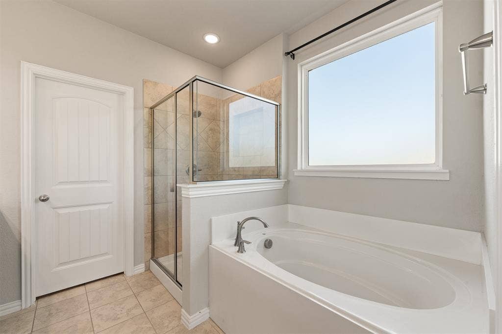 6304 Rustic Edge Street, Godley, TX 76044 6304 Rustic Edge Street, Godley, TX 76044