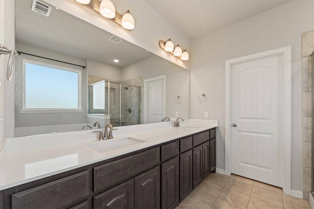6304 Rustic Edge Street, Godley, TX 76044 6304 Rustic Edge Street, Godley, TX 76044