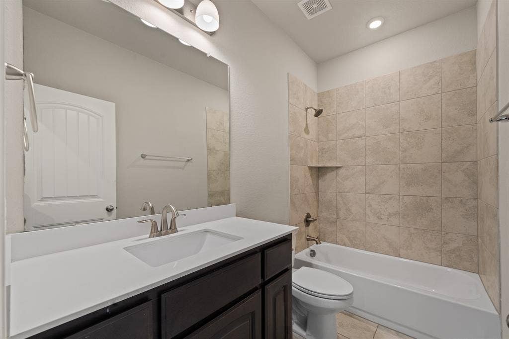 6304 Rustic Edge Street, Godley, TX 76044 6304 Rustic Edge Street, Godley, TX 76044