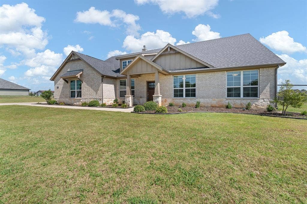 6304 Rustic Edge Street, Godley, TX 76044 6304 Rustic Edge Street, Godley, TX 76044