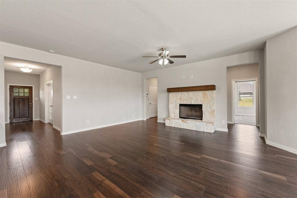 6304 Rustic Edge Street, Godley, TX 76044 6304 Rustic Edge Street, Godley, TX 76044