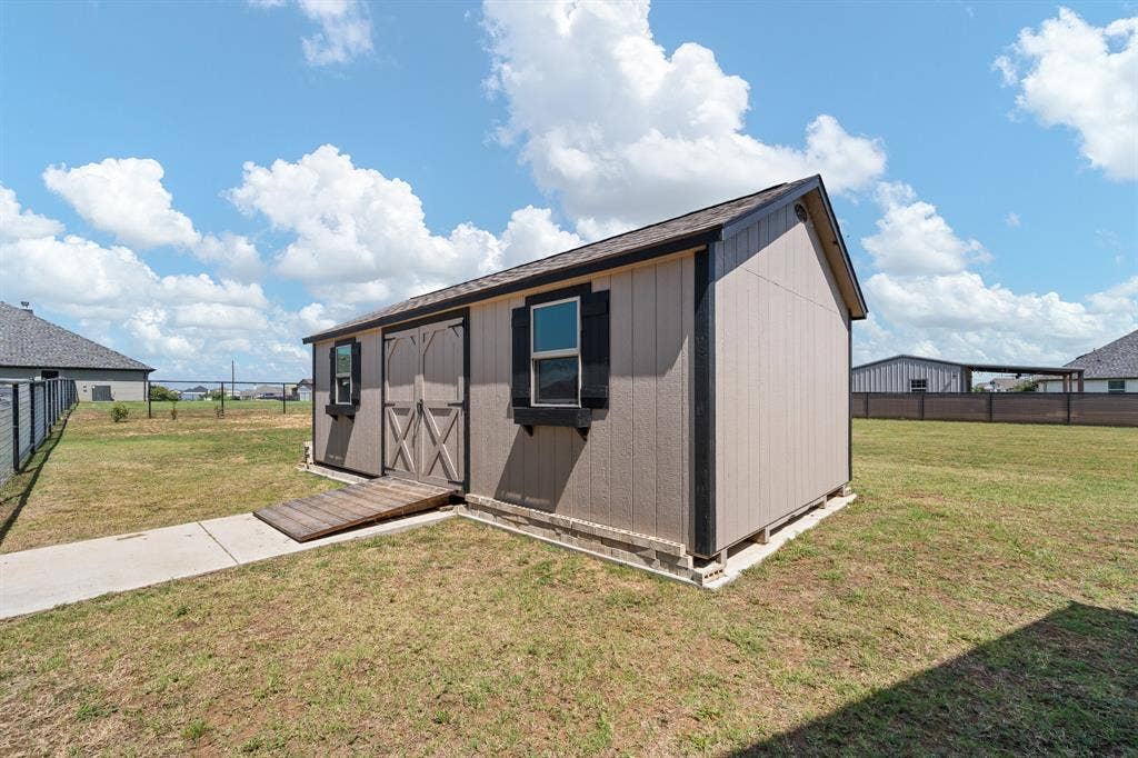 6304 Rustic Edge Street, Godley, TX 76044 6304 Rustic Edge Street, Godley, TX 76044
