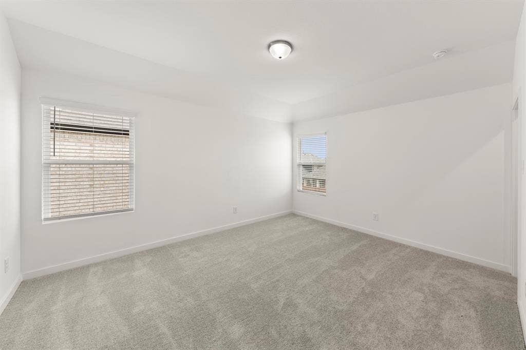 24. 3312 Red Hill - Bed 5
