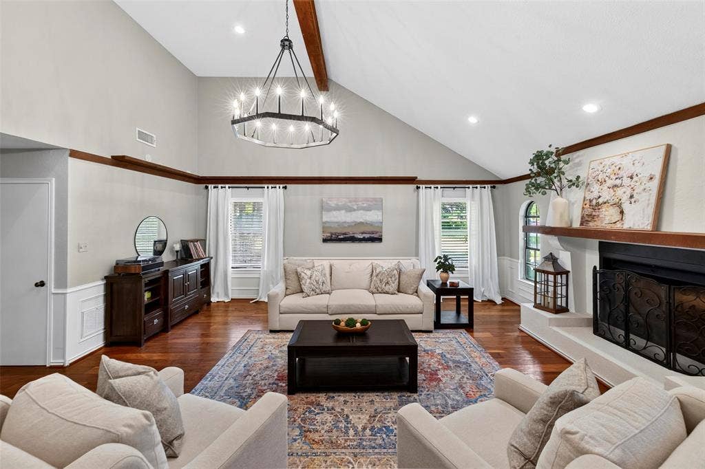 405 Charleston Court, Hurst, TX 76054 405 Charleston Court, Hurst, TX 76054