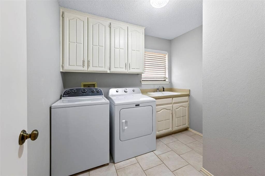 405 Charleston Court, Hurst, TX 76054 405 Charleston Court, Hurst, TX 76054