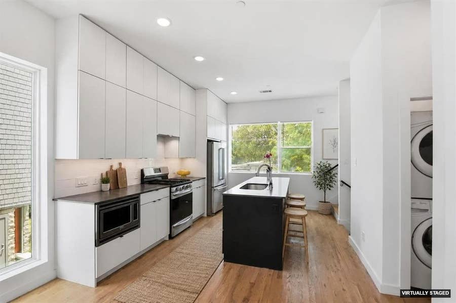 Property photo for 427 W 10th Street, #101, Dallas, TX
