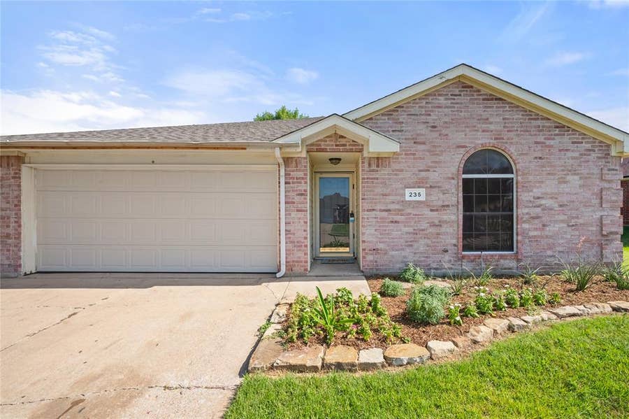 Property photo for 235 Lake Texoma Drive, Wylie, TX