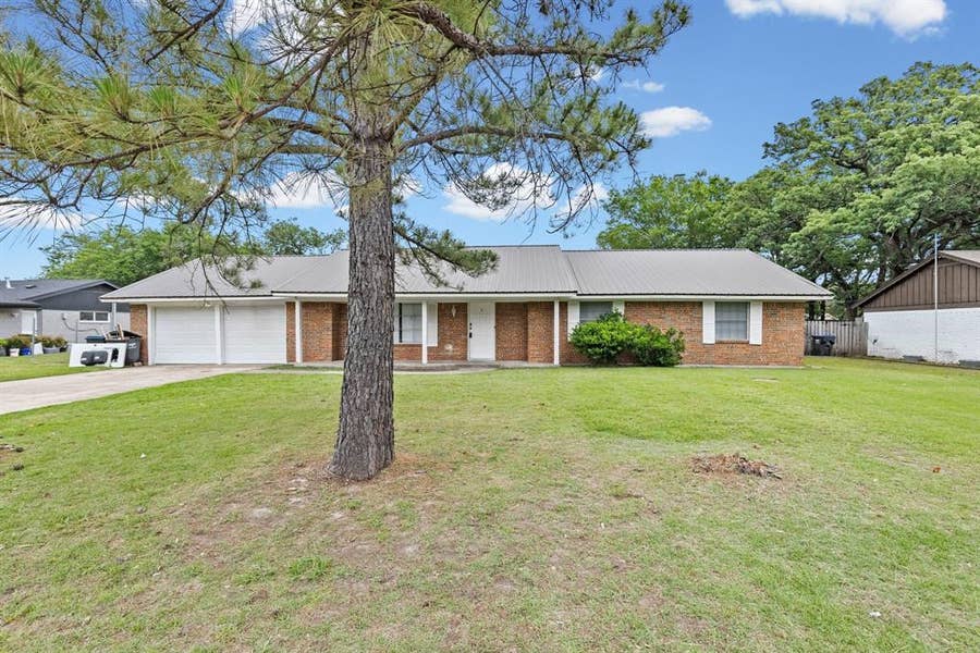 Property photo for 3 Timberside Drive, Greenville, TX