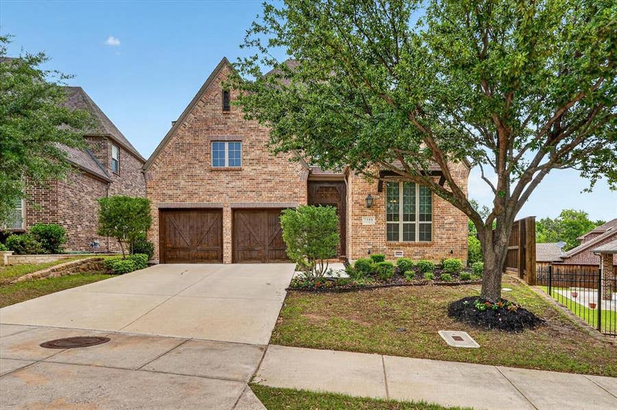 Property photo for 7359 Clementine Drive, Irving, TX
