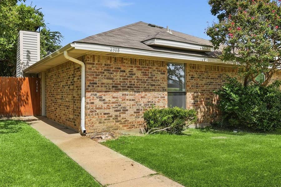 Property photo for 2308 Carol Good Lane, Carrollton, TX