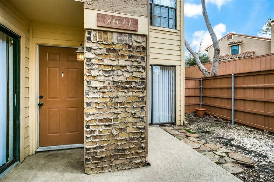 Property photo for 2621 Piedras, Irving, TX