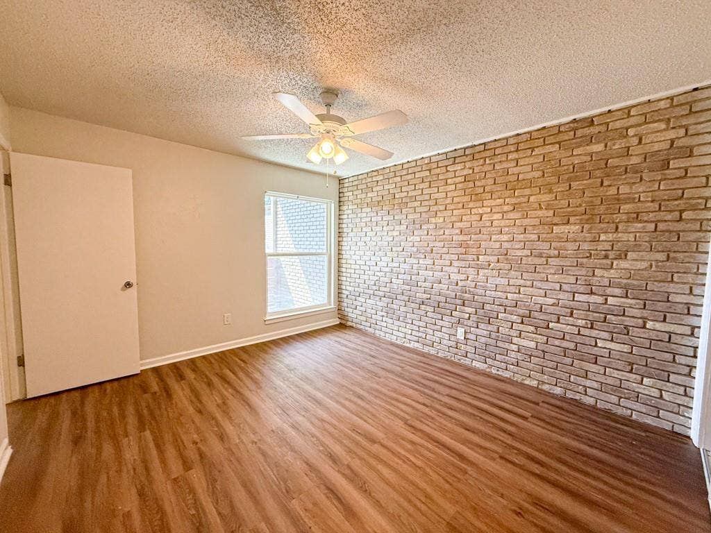 2833 Kings Road, #210, Dallas, TX 75219 2833 Kings Road, #210, Dallas, TX 75219