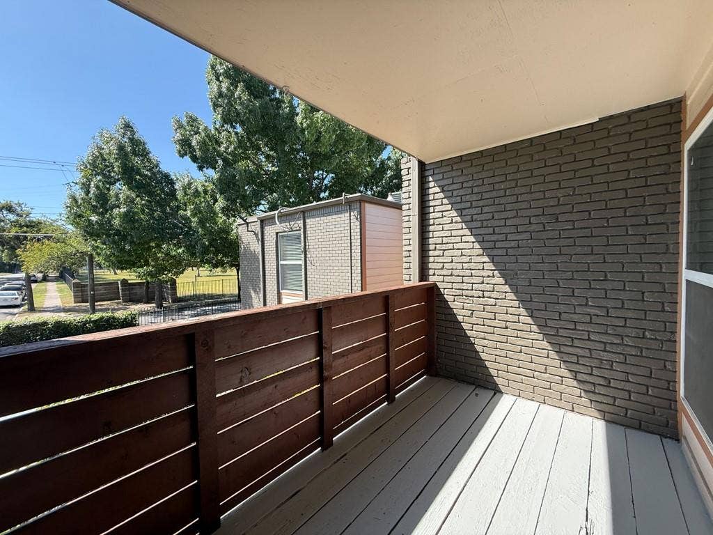 2833 Kings Road, #210, Dallas, TX 75219 2833 Kings Road, #210, Dallas, TX 75219