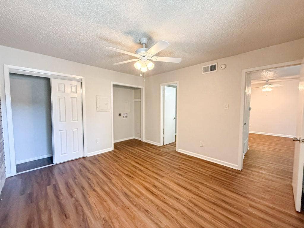 2833 Kings Road, #210, Dallas, TX 75219 2833 Kings Road, #210, Dallas, TX 75219