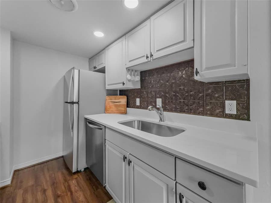 Property photo for 15922 Club Crest Drive, #2107, Dallas, TX